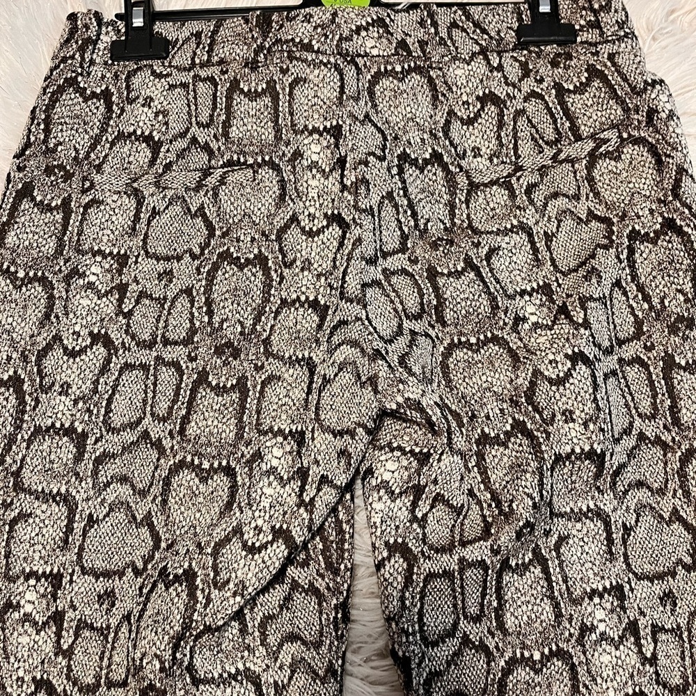 Zara Woman Slit Pocket Snakeskin pants size 6 - Picture 4 of 8